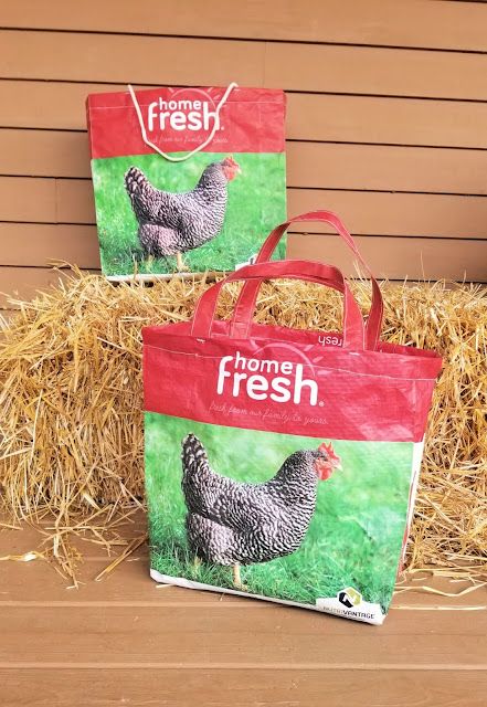 Make your own DIY Chicken Feed Bag Market Tote - Fresh Eggs Daily® Feed Sack Bags, Feed Bag Tote, Tote Tutorial, Feed Bag, Diy Chicken, Plastic Grocery Bags, Feed Bags, Market Tote Bag, Chicken Feed