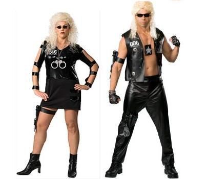 Dog and Beth Chapman Bounty Hunter costumes for Halloween trick or treating or costume parties. Dog and Beth Bounty Hunter costumes are perfect for couples. Bounty Hunter Costume, Marvel Halloween Costumes, Hunter Costume, Beth Chapman, Best Halloween Costumes Ever, Halloween Parejas, Top Halloween Costumes, Dog The Bounty Hunter, Popular Costumes