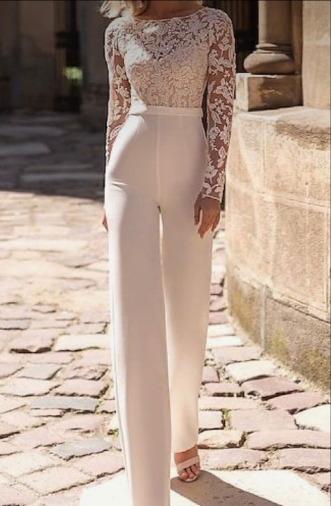 Jumpsuit Elegant Formal, Lace Jumpsuit Wedding, White Jumpsuit Wedding, White Lace Jumpsuit, Long Overalls, Jumpsuit White, Elegante Y Chic, 2023 Trends, Trends 2023