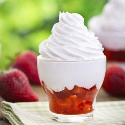 Copycat Dairy Queen Soft Serve Recipe - Key Ingredient Dairy Queen Soft Serve Recipe, Dairy Queen Ice Cream Cake Recipe, Soft Serve Recipe, Diy Frozen Yogurt, Soft Serve Ice Cream Recipes, Dq Ice Cream, Dairy Queen Ice Cream Cake, Summer Sweets, Ice Cream Cake Recipe