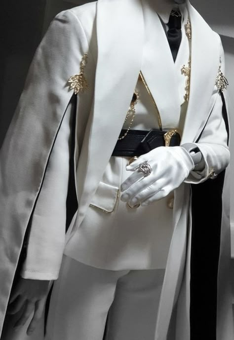 Male Fantasy Clothing, Prince Clothes, Fancy Suit, Royal Aesthetic, Concept Clothing, Royal Outfits, Mode Inspo, 가을 패션, Fancy Outfits