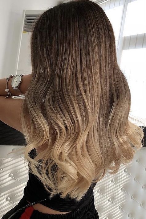 Brown To Blonde Ombre Hair, Ombre Hair Color For Brunettes, Balayage Straight, Balayage Straight Hair, Blonde Tips, Kadeřnické Trendy, Brown Ombre Hair, Hair Blond, Ombre Hair Blonde