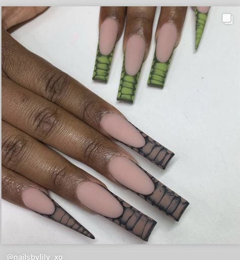 Matte Croc Nails, Chrome Croc Nails, Matte Crocodile Nails, Alligator Nails French Tip, Xl Acrylic Nail Designs, Alligator Nails Designs, Green Crocodile Nails, Alligator Print Nails, Green Croc Nails