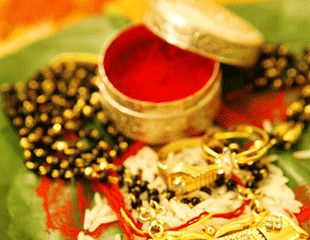 Sindhoor (Red Powder) Sindoor Moment Photography, Ek Chutki Sindoor, Sindoor Moment, Hindi Culture, Gujrati Wedding, Indian Wedding Planner, Wedding Invitation Background, Indian Wedding Couple Photography, Om Shanti