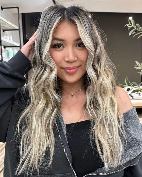 Ash Blonde Balayage With Money Pieces, Asian Blonde Balayage, Dark Roots Blonde Hair Balayage, Cool Toned Blonde Hair, Dark Brown To Blonde, Blonde Asian Hair, Black Hair With Blonde Highlights, Ash Blonde Hair Balayage, Dark Brown Hair Balayage