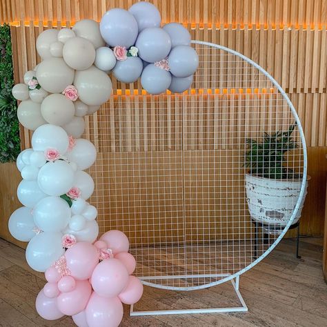 Event Hire & Event Planning on Instagram: “This weekends set up @ the Port Darling Harbour ⚡️ - White mesh backdrop & balloon garland” White Mesh Backdrop With Balloons, Mesh Backdrop Balloons, Round Mesh Backdrop With Balloons, Backdrop Balloon Garland, Mesh Backdrop, Backdrop Balloon, Photo Booth Backdrop Wedding, Food Decorations, Darling Harbour