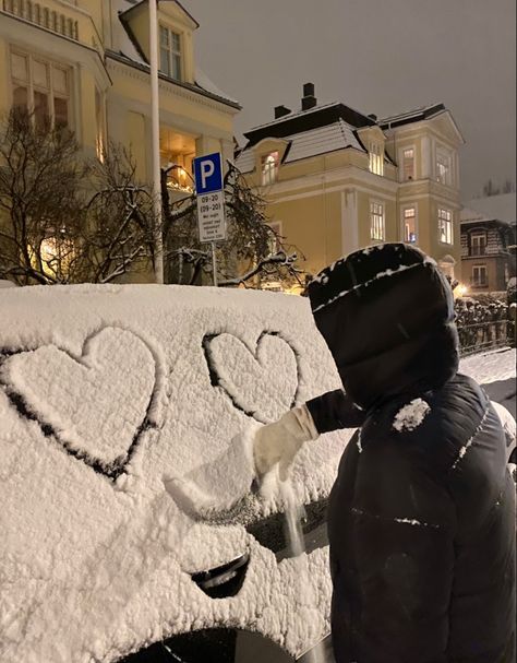 Winter in oslo Oslo Aesthetic Winter, Oslo In Winter, Oslo Norway Winter, Oslo Aesthetic, Winter Aesthetic Pictures, Oslo Winter, Cold Girl, Christmas Dreaming, Winter Princess