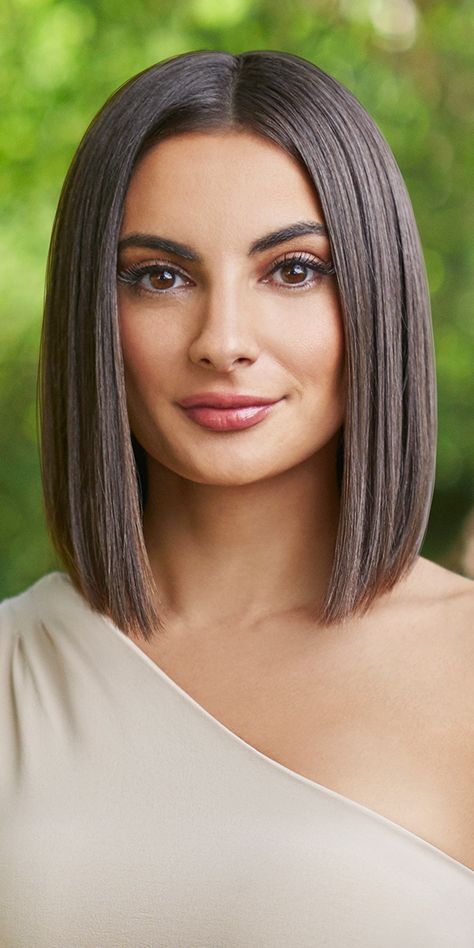 Paige DeSorbo | Summer House Paige Desorbo, Medium Bob Haircut, Short Straight Hair, Long Bob Hairstyles, Penteado Cabelo Curto, Trending Hairstyles, Grunge Hair, Short Bob Hairstyles, Grey Hair