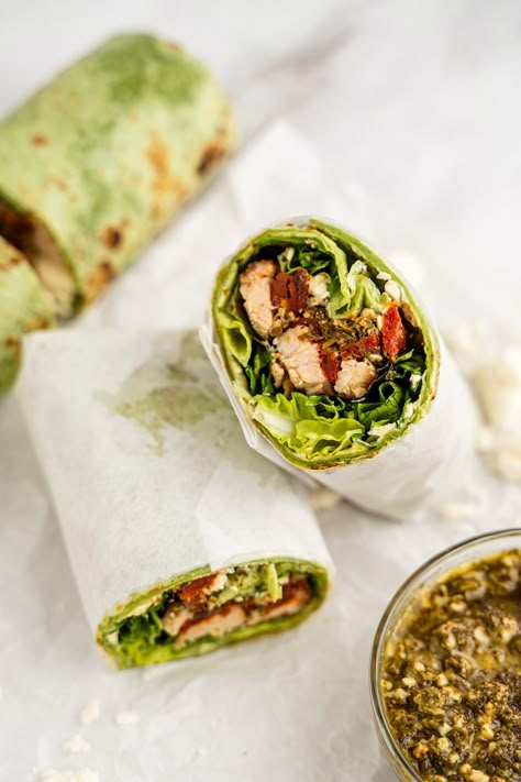 Quick, easy, and packed full of flavor, this Mediterranean Chicken Pesto Wrap is a must try recipe. You will absolutely love this savory mixture of chicken, sun-dried tomatoes, pesto, and Pesto Wrap, Wraps Recipes Easy, Sundried Tomato Chicken, Wraps Recipes Healthy, Wraps Recipes, Lunch Prep, Chicken Pesto, Leftover Rotisserie Chicken, Cold Lunches