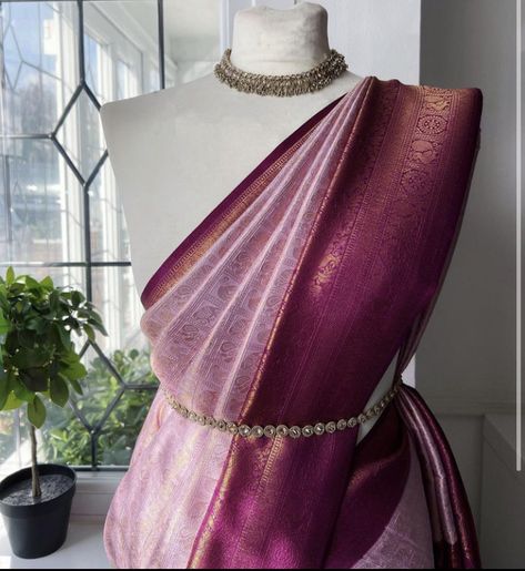 Mauve Saree Contrast Blouse, Mulberry Silk Saree, South Indian Bridesmaids Saree, Saree For Short Height Women, Magenta Silk Saree, Saree For Farewell, Lavender Saree, South Indian Saree, Saree Purple