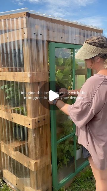 Hillside Market - Carolynne 👩‍🌾 on Instagram: "Do you want to try something new this year? The mini lean-to greenhouse is the perfect addition to any backyard, balcony, or home! The small but mighty design has everything you need for a successful gardening season. It has a vented roof, polycarbonate siding, and plenty of shelf space, so you’ll be amazed by how many plants you can house inside. 🎍🪴 This is the perfect project for those of you who don’t have ample space, need a second greenhouse for your seedlings, or simply want to start learning the skill of DIY. 🌿 November is the perfect time to start planning for the growing season so don’t miss out - comment “SWEET PEA” now to get the link to the guide! 💚 #greenhouse #greenhousegrown #diyguide #gettheguide #greenhouses #greenhouseg Diy Small Greenhouse, Lean To Greenhouse, Lean To, Backyard Balcony, Small Greenhouse, Greenhouse Plans, Mini Greenhouse, Diy Greenhouse, House Inside