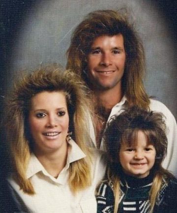 Eighties hair was definitely bigger but we'll let you decide if these styles -- created with a whole lot of hairspray -- were better Funny Family Portraits, Awkward Family Pictures, Awkward Family Portraits, 80s Humor, Funny Family Photos, Awkward Photos, Awkward Family Photos, 9gag Funny, 80s Hair