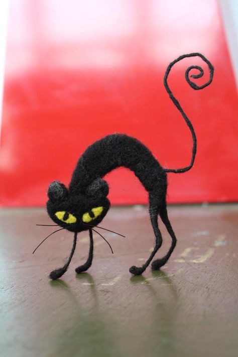 Needle felted black cat Needle felted animal Decoration for | Etsy Felt Skull, Decoration For Halloween, Needle Felted Cat, Wool Cat, Needle Felted Christmas, Fairy Art Dolls, Felt Halloween, Needle Felting Projects, Felt Jewelry