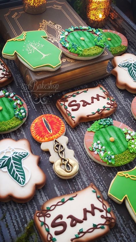 Lord of the Rings Baby Shower Hobbit Cookies, Lord Of The Rings Baby, Hobbit Birthday, Hobbit Party, Shower Cookies, Party Business, Baby Shower Inspiration, Baby Shower Cookies, Wedding Cookies