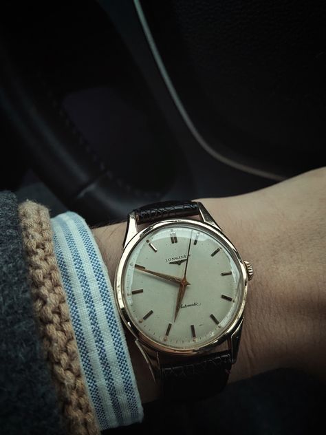 Old money watch. My ig: /quentin Old Money Watch, Men Outfits Aesthetic, Mens Watches Classy, Stylish Watches Men, Men Stylish Dress, Mens Casual Dress Outfits, Best Friends Aesthetic, Gold Watch Men, Stylish Watches