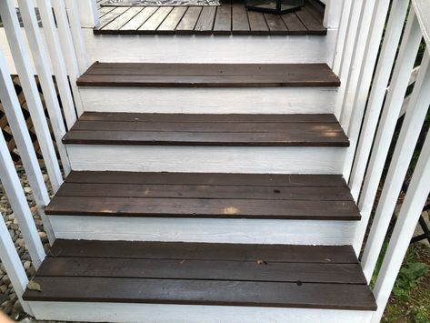 White And Brown Deck, Brown Stained Deck, Deck Stain And Paint Combo, Deck Colors Ideas Paint Tan House, Brown And White Deck, Deck Painting Ideas, Cedar Deck Stain, Deck Painting, Brown Deck