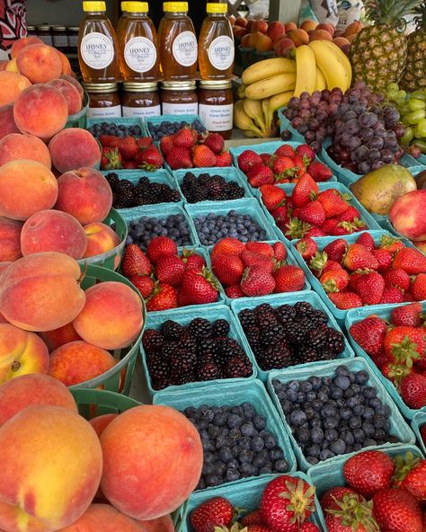 fruit peaches strawberries blueberries blackberries berries fruit stand beach coastal aesthetic summer vibes Aesthetic Summer Vibes, Spring Fruit, Fruit Market, Fruit Stand, Fruit Summer, Coastal Aesthetic, Fruit Stands, Manifestation Board, Summer Food