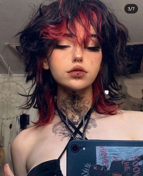 @mariyacerg on instagram Short Grunge Hair, Dyed Hair Inspiration, Hair Inspiration Short, Pretty Hair Color, Hair Stylies, Alternative Hair, Short Hair Haircuts, Hair Reference, Cut My Hair