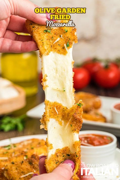 Fried Mozzarella Olive Garden Copycat - The Slow Roasted Italian Fried Mozzarella, Copycat Recipes Olive Garden, Slow Roasted Italian, Olive Garden Copycat, Olive Garden Recipes, The Slow Roasted Italian, Gooey Cheese, Olive Gardens, Olive Garden