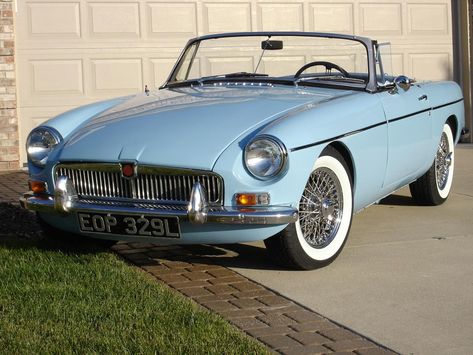 1960 Cars Vintage, Mg Car, Vintage Cars For Sale, Mgb Roadster, Vintage Cars 1950s, 60s Cars, Morris Garages, 1960s Cars, Mg Mgb