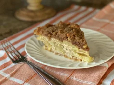 Sour Cream Apple Pie, Dutch Apple Pie Recipe, The Best Apple Pie, Apple Cream, Dutch Apple Pie, Best Apple Pie, Cinnamon Brown, Pie Tart, Pennsylvania Dutch