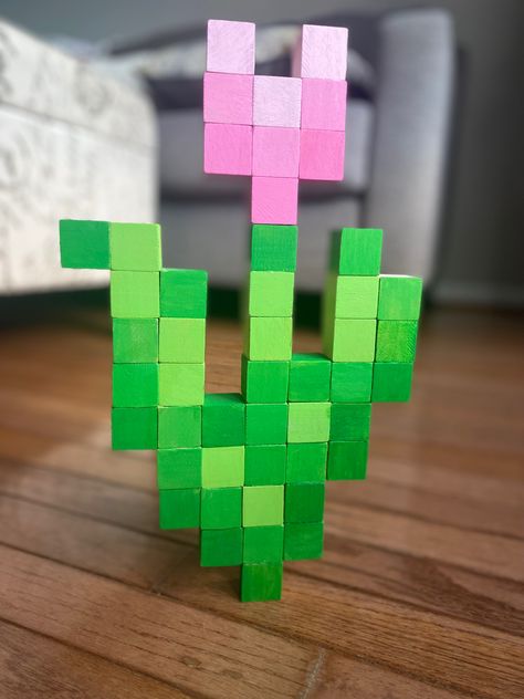 minecraft tulip made out of wooden cubes Minecraft Flower Cubes, Minecraft Wooden Cube Diy, Minecraft Block Flower, Minecraft Tulip 3d, Minecraft Flower Wooden Cubes, Minecraft Cubes Diy, Wooden Block Minecraft Flower, Minecraft Tulip Diy, Minecraft Flower Blocks