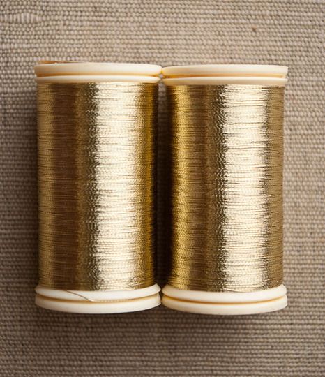 Sewing Machine Projects, Sewing Supplies Storage, Golden Thread, All That Glitters Is Gold, Purl Soho, Fabric Ideas, Thrift Flip, Gold Aesthetic, Edge Stitch