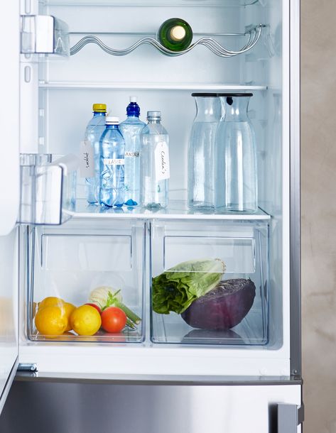 The easiest ways to save water at home - IKEA Open Refrigerator, Bottle Fridge, Bottles Of Water, Ways To Save Water, Shower Together, Home Board, Reusable Bottle, Reusable Water Bottles, Big Houses