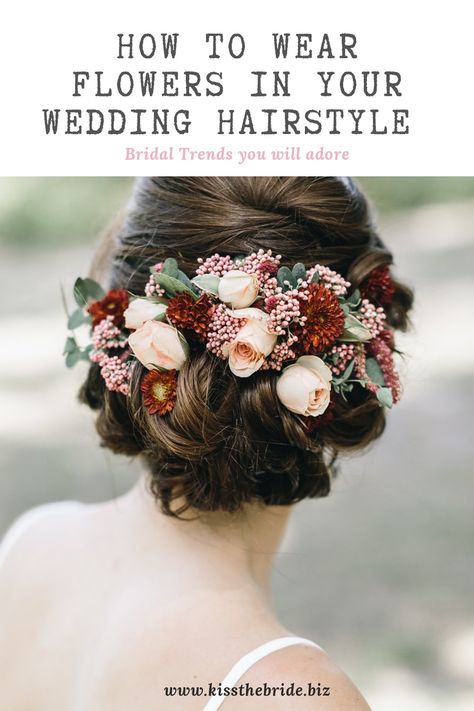 Tiara And Flowers Wedding Hair, Bridal Hair Fresh Flowers, Wedding Hair Real Flowers, Flowers For Wedding Hair, Short Bridal Hair With Flowers, Bridal Hair With Flower Comb, Wedding Hairstyles For Short Hair With Flowers, Wedding Updo With Flower Crown, Wedding Hair Wildflowers