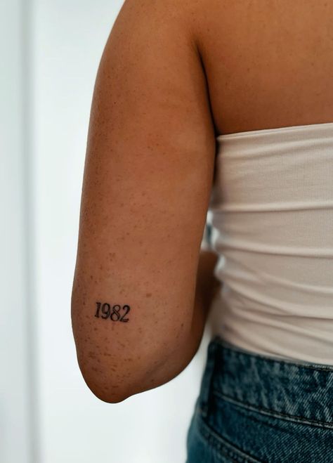 tattoo idea 1982 Year Of Birth Tattoos Ideas, Parents Birth Year Tattoo, Address Tattoo, Tattoo Datum, 1982 Tattoo, Birth Date Tattoo Ideas, 1987 Tattoo, 1981 Tattoo, Number 3 Tattoo