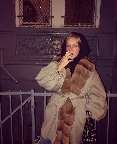 Chloe Sevigny Style, Miranda July, Chloë Sevigny, Natasha Lyonne, Chloe Sevigny, Florence Welch, Photographie Inspo, Jenna Coleman, Perrie Edwards