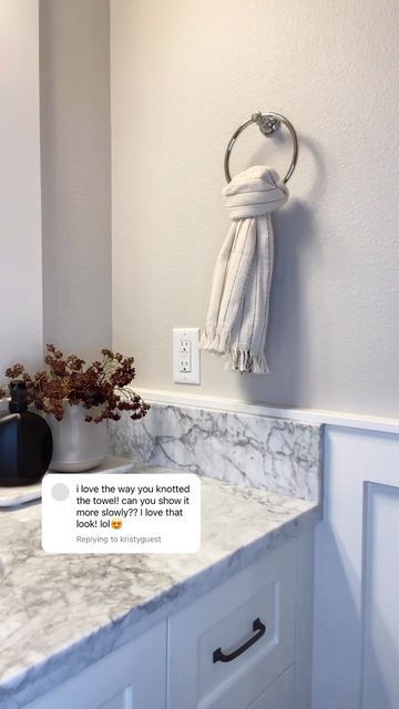 Hand Towel In Small Bathroom, How High To Hang Towel Hooks, What To Hang On Bathroom Hooks, Where To Hang Towel Hooks In Bathroom, How To Hang A Towel On A Towel Bar, How To Tie Towels In Bathroom, How To Style Hand Towels In Bathroom, Bathroom Towel Styling, How To Fold A Hand Towel On A Ring