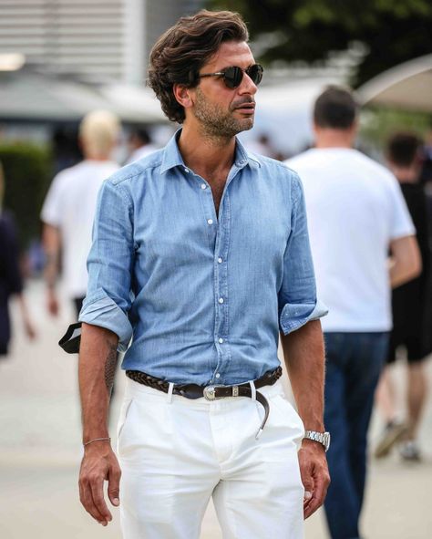 Chambray Shirt Outfit, Denim Outfit Men, Nick Wooster, Streetwear Inspiration, Chambray Shirt, Fashion Lookbook, White Pants, Denim Outfit, Fashion Photographer