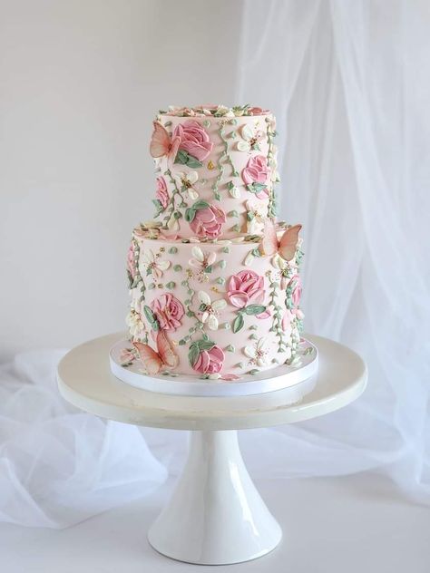 Flower Cake Design, Pretty Wedding Cakes, Pretty Dessert, Pretty Birthday Cakes, Cute Birthday Cakes, Just Cakes, Graduation Cakes, Tiered Wedding Cake, Floral Cake