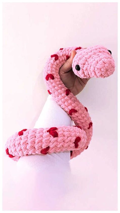 Free crochet pattern for an amigurumi,#Amigurumi_Patterns #Crochet_Hognose_Snake #Crochet_Free_Snake_Pattern #Crochet_Snake_Plush_Pattern Crochet Snake Plush Pattern, Cute Snake Crochet Pattern Free, How To Crochet A Snake Free Pattern, Crochet Plush Snake, Giant Crochet Snake, Easy Crochet Snake, Cute Crochet Snake, Crochet Snake Tutorial, Crochet Stuffy Ideas