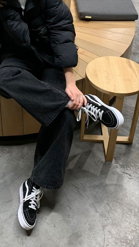 Vans Sk8 Hi Outfit, Cool Casual Outfits, Sk8 Hi Outfit, Vans Aesthetic, Vans Outfit, Vans Sk8 Hi, Money Aesthetic, Mens Fashion Casual Outfits, Sk8 Hi