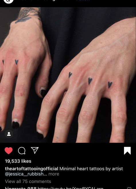 Small Home Tattoos, Punk Finger Tattoos, Tattoo Main, Knuckle Tattoos, Funky Tattoos, 4 Tattoo, Stick N Poke Tattoo, Poke Tattoo, Dope Tattoos