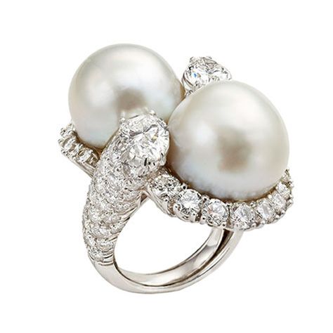 South Sea pearl and diamond ring by David Webb, from the 1960’s. Luxury Victorian Pearl Ring For Formal Events, Luxury Elegant Pearl Ring With Rose Cut Diamonds, Luxury Victorian Pearl Ring For Formal Occasions, Pearl Rings Vintage Sales, Luxury Timeless Pearl Ring For Anniversary, Luxury Oval Pearl Ring For Wedding, Pearl Rings Vintage Pendant, Luxury Unique Pearl Rings, Luxury Fine Jewelry Pearl Ring With Single Diamond