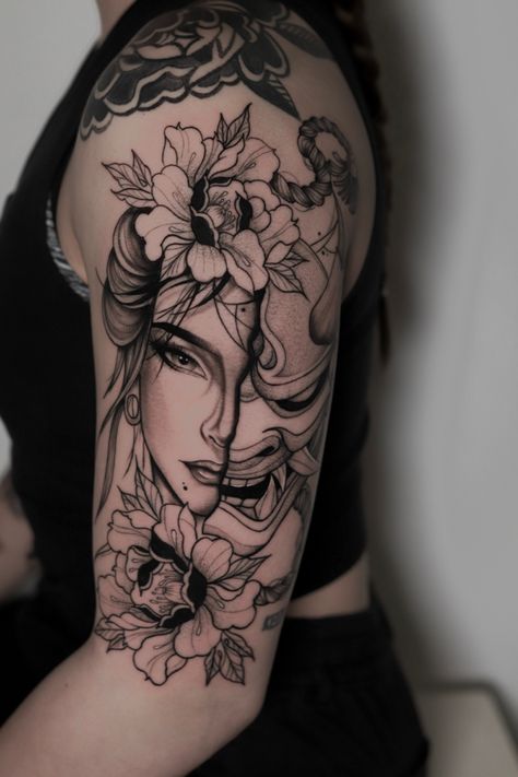 Girly Realism Tattoo, Oiran Tattoo, Woman Face Tattoo Design, Azteca Tattoo, Geisha Tattoo Design, Dainty Tattoo, Face Tattoos For Women, Crazy Tattoos, Cute Couple Tattoos