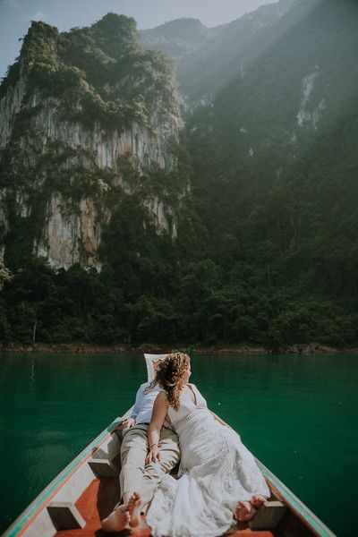 M + N | Elopement on Cheow Lan Lake, Khao Sok National Park, Thailand - Tu Nguyen Adventure Elopement & Wedding Photographer Beach Wedding Thailand, Thai Beach Wedding, Thailand Elopement, Railay Thailand, Causal Wedding, Thai Beach, Floating Raft, Khao Sok National Park, Wedding Background Decoration