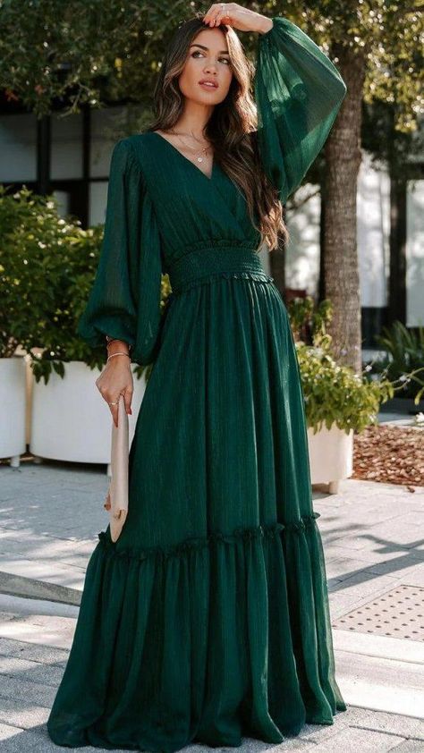 Fun 4th of July Claw Clip Styles: July Hairstyles 2024 for a Quick Fix Seasonal Living, Chiffon Sleeves, Look Classy, Short Sleeve Maxi Dresses, Sleeve Maxi Dress, Modest Fashion Outfits, Tiered Maxi Dress, Style Maxi Dress, Long Sleeve Midi