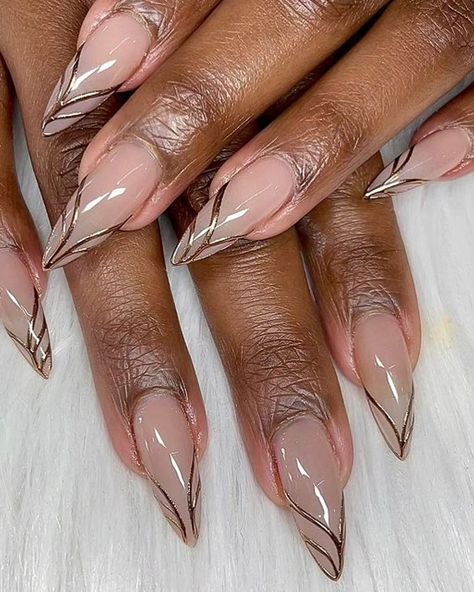 So fresh, so clean! From outline nails to free-form French manicures, we’re sharing 5 ways to nail a simplistic glam manicure 💅#itsjustanothermanimonday Would you rock? ♠️ — Click link in Bio to see the latest Fashion Trends, Celebrity Style, and more! Subscribe to Style Rave Premium & Shop Editor-selected Pieces 🛍 — #StyleRave: The ultimate style guide #springmani #manicureideas #nailinspo Nail Colors For Dark Skin, Almond Acrylic Nails Designs, Darker Skin Tones, Girly Acrylic, Celebrity Nails, Colors For Dark Skin, Nude Nail Designs, Girly Acrylic Nails, French Acrylic Nails