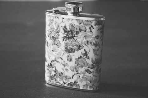 Classy Drink Flask Aesthetic, Alcohol Flask, Hip Flask, Southern Belle, Cute Images, Gifts For Girls, Flower Power, Flask, Sake