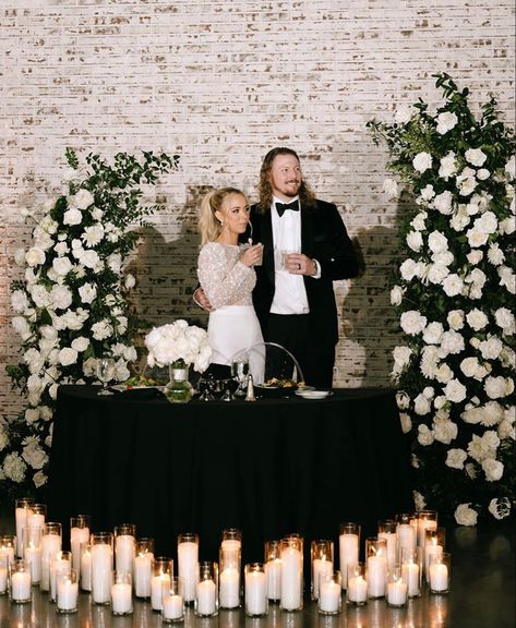 Black White Reception, Black And White Wedding Centerpieces, Black And Ivory Wedding, Nye 2024, Flower Arches, Wedding November, White Wedding Centerpieces, Wedding Black And White, Black And White Wedding Theme