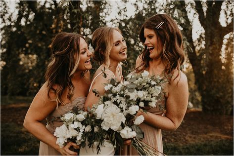 Two Bridesmaids Only Pictures, Bridal Party Photos Small Group, Wedding Pictures Small Bridal Party, Bridal Party Of 3 Photos, Small Bridal Party Pictures, Two Bridesmaids Photos, Wedding Photos Small Bridal Party, Small Bridal Party Poses, Wedding Photo Ideas Small Bridal Party