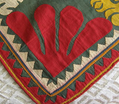 Applique Work Ideas, Applique Work Design, Patch Work Designs, Applic Work, Kutch Work Designs, Cushion Embroidery, Applique Art, Simple Hand Embroidery Patterns, Applique Tutorial