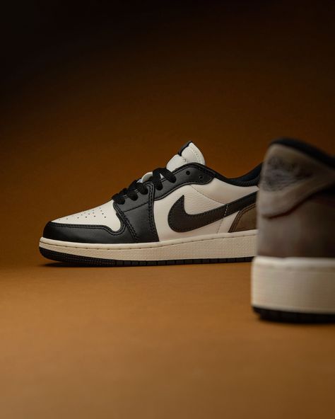 Just add sweetener The Jordan Retro 1 Low OG 'Mocha' launches 9/21 in full-fam... - addstylers.com Jordan 1 Low Mocha, Jordan Retro 1 Low, Jordan Retro 1, Retro 1, Streetwear Sneakers, Birthday List, Style Aesthetic, Air Jordan 1 Low, Jordan 1 Low