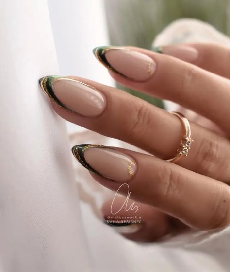 Are you looking for dark green French tip nails to put a modern twist on a classic French manicure? If so, try one of these unique and colorful ideas for your next nail set! Dark Green French Tip, Dark Green French, Cute French Tip Nails, October Nail Designs, Dark Color Nails, Green French Tip, Modern Nail Art, Green French, French Tip Nail Designs