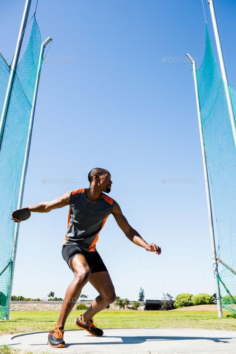 Discus Thrower Senior Pictures Track And Field, Throwing Pose Reference, Throwing Pose, Motion Poses, Athlete Photoshoot, Track Pics, Track Senior Pictures, Discus Thrower, Discus Throw