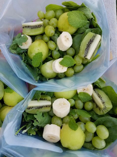 CleanFoodCrush Green Goddess Smoothies http://cleanfoodcrush.com/green-goddess-smoothies/ Green Goddess Smoothie, Freezer Smoothies, Resep Diet, Smoothie Prep, Clean Food Crush, Food Crush, Makanan Diet, Green Goddess, Smoothie Shakes